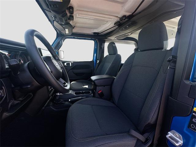 Photo of 2025 Hydro Blue Pearlcoat Jeep Wrangler