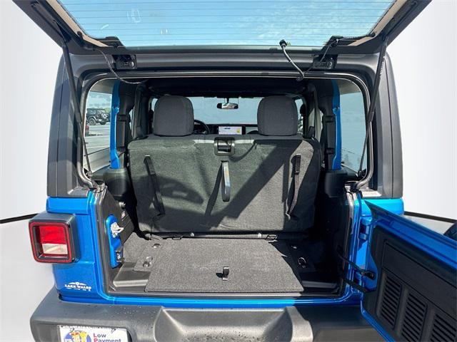 Photo of 2025 Hydro Blue Pearlcoat Jeep Wrangler