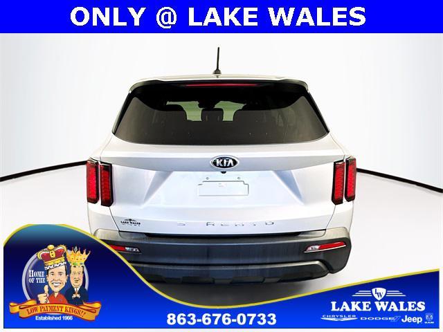 Photo of 2021 Sparkling Silver Kia Sorento