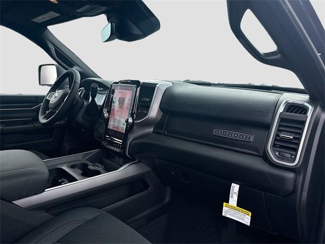 Photo of 2025 Diamond Black Crystal Pearlcoat RAM 2500