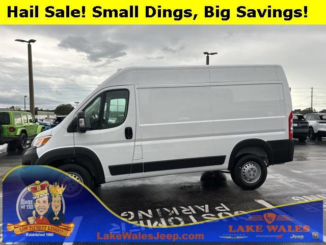Photo of 2025 Bright White Clearcoat RAM ProMaster 1500