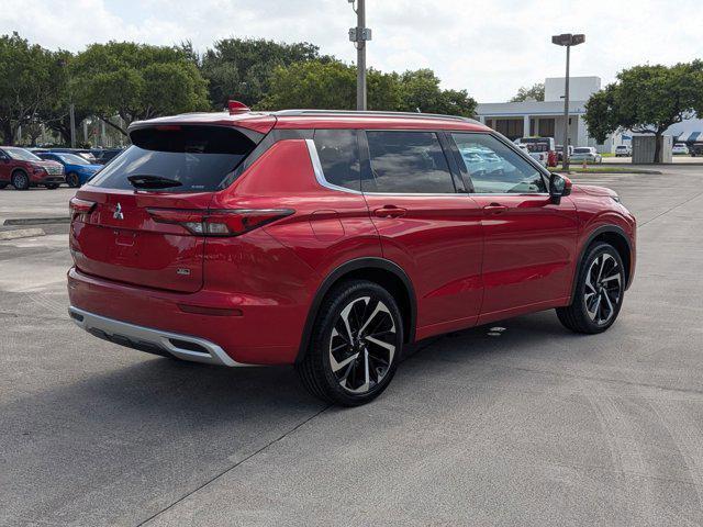 Photo of 2022 Red Diamond Mitsubishi Outlander