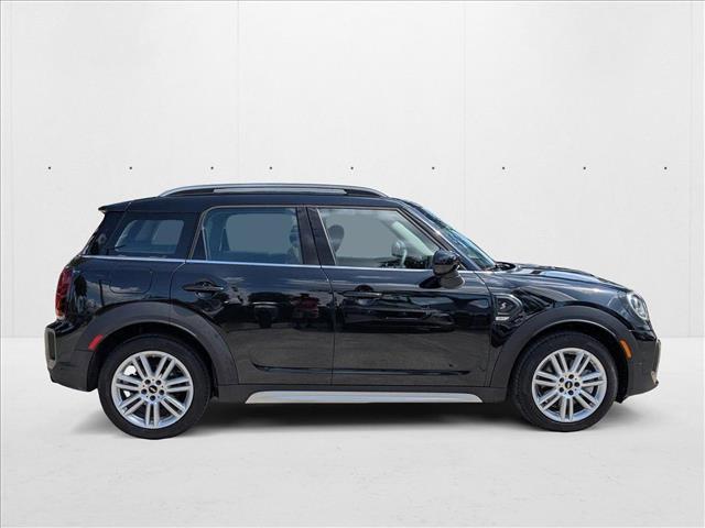 Photo of 2024 MINI Yours Enigmatic Black Metallic MINI Countryman