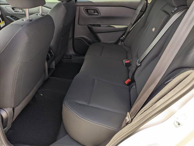 Photo of 2025 Brilliant Silver Metallic Nissan Rogue