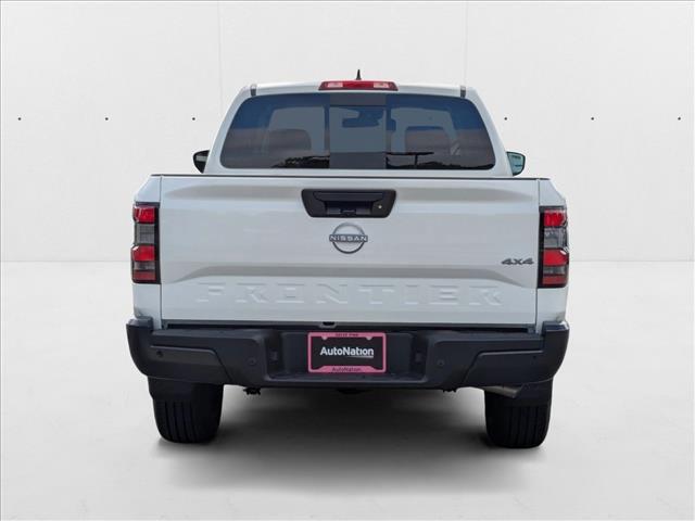 Photo of 2026 Glacier White Nissan Frontier