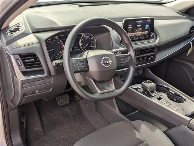 Photo of 2025 Brilliant Silver Metallic Nissan Rogue