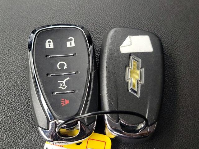 Photo of 2020 Gray Chevrolet Equinox