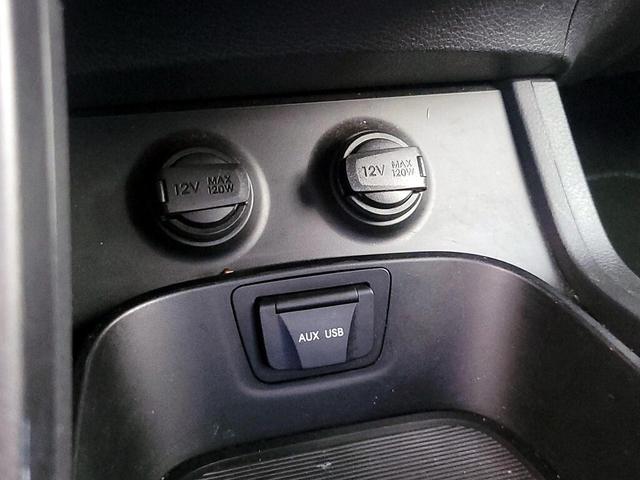 Photo of 2013 Tan Hyundai SANTA FE