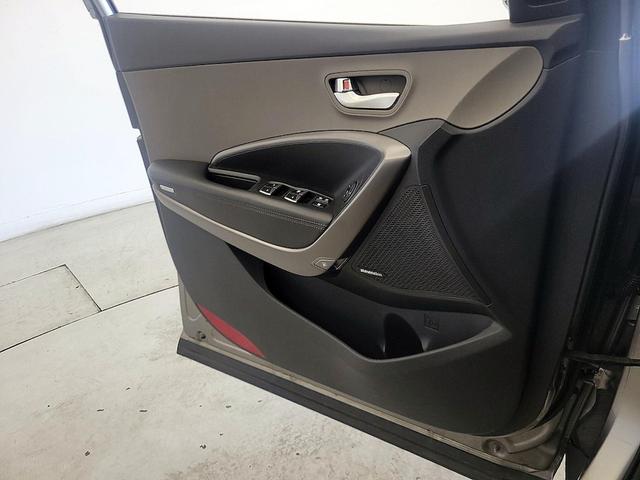 Photo of 2013 Tan Hyundai SANTA FE