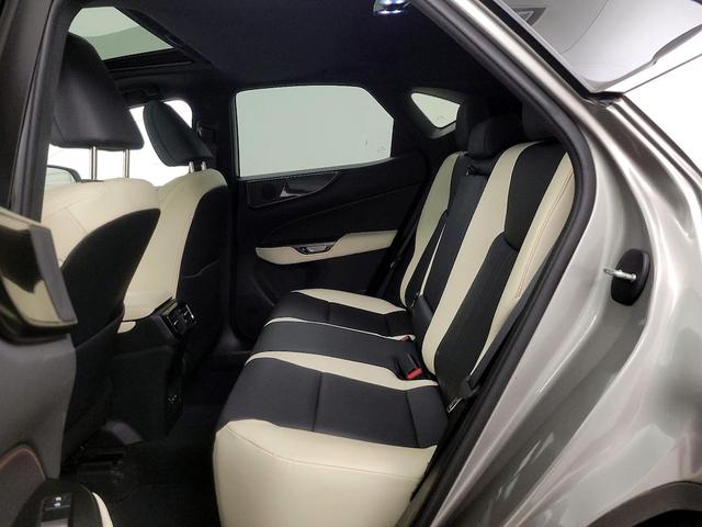 Photo of 2022 Gray Lexus NX 350
