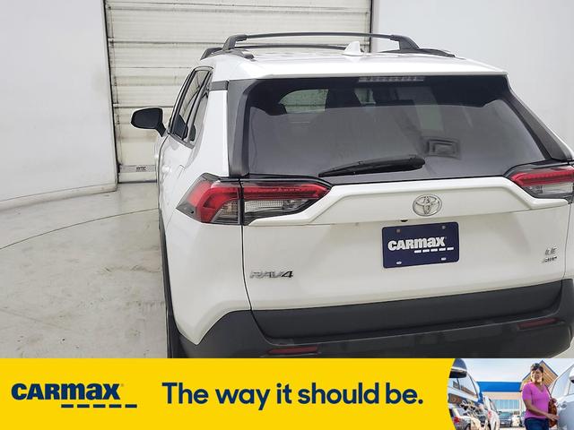 Photo of 2020 White Toyota RAV4