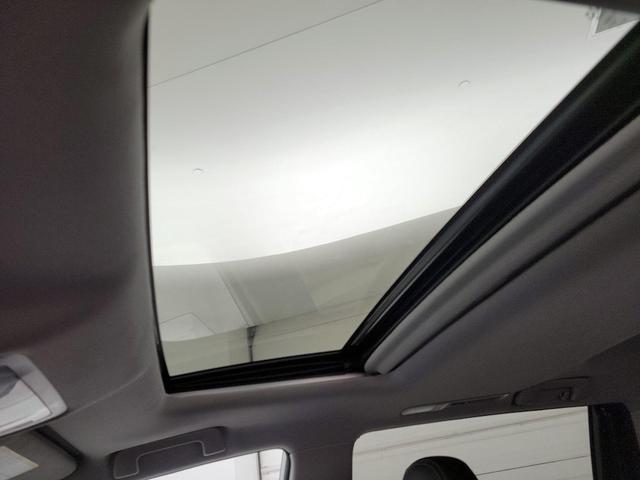 Photo of 2018 Silver Toyota Highlander