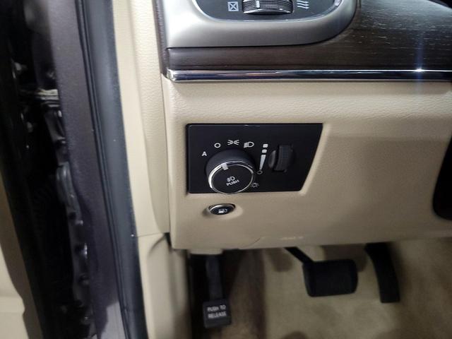 Photo of 2015 Gray Jeep Grand Cherokee