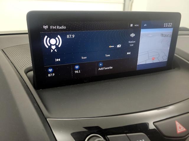 Photo of 2022 White Acura RDX