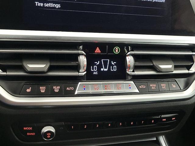 Photo of 2021 Gray BMW 330