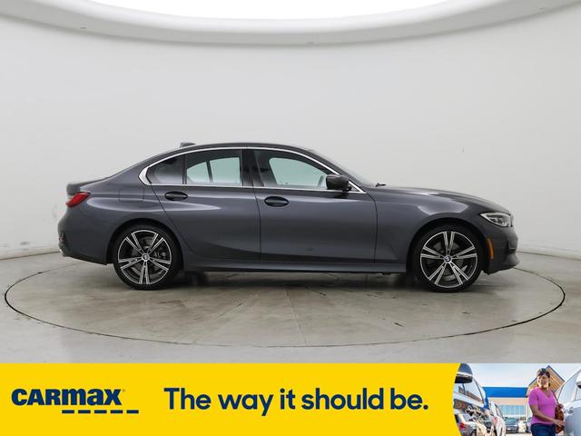 Photo of 2021 Gray BMW 330