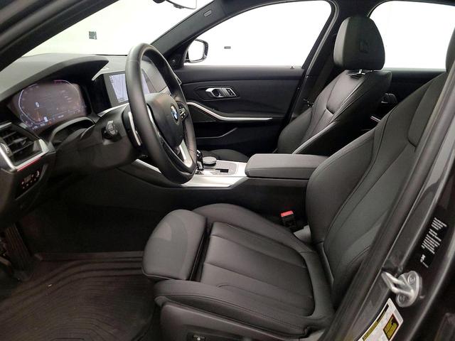 Photo of 2021 Gray BMW 330