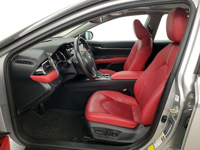 Photo of 2020 Silver Toyota Camry