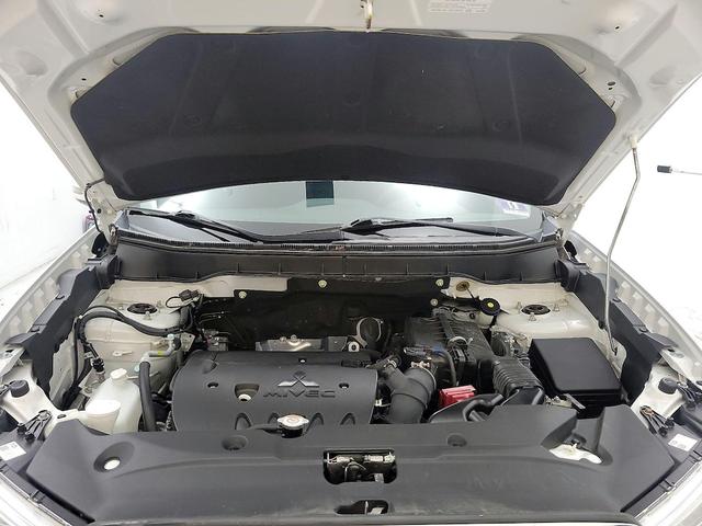 Photo of 2019 White Mitsubishi Outlander Sport
