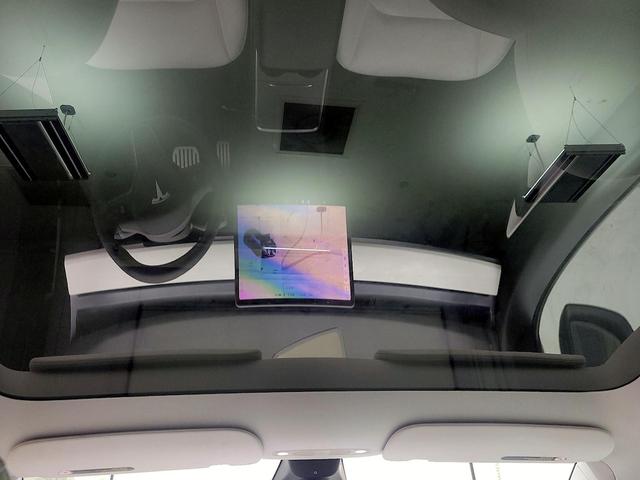 Photo of 2022 Gray Tesla Model Y