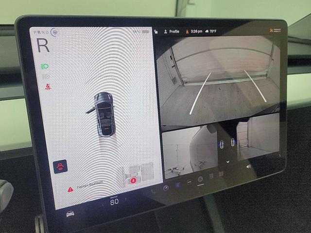 Photo of 2022 Gray Tesla Model Y