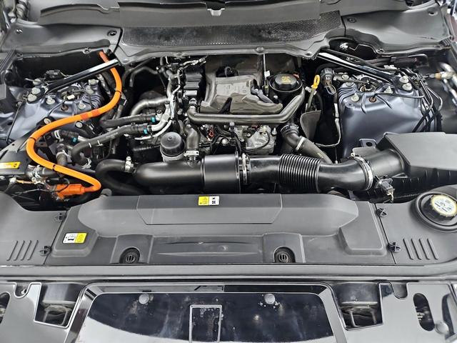 Photo of 2020 Blue Land Rover Range Rover Sport