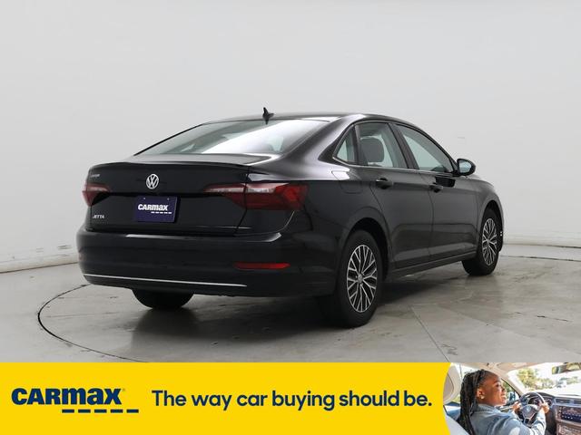 Photo of 2021 Black Volkswagen Jetta