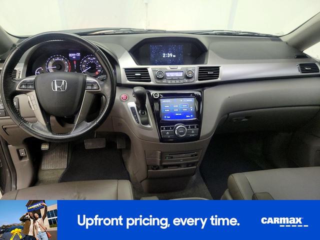 Photo of 2015 Gray Honda Odyssey