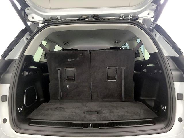 Photo of 2022 Silver Jeep Grand Cherokee L