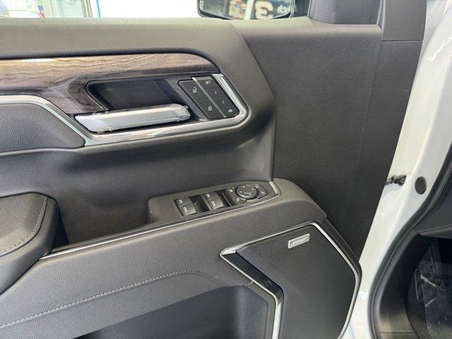 Photo of 2025 Summit White Chevrolet Silverado 1500