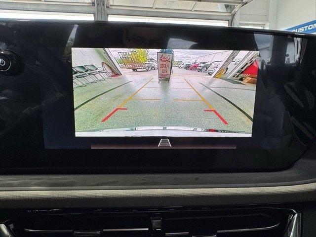Photo of 2025 White Frost Tri-Coat Buick Envista