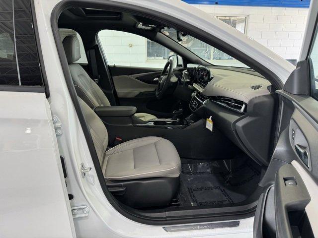 Photo of 2025 White Frost Tri-Coat Buick Envista