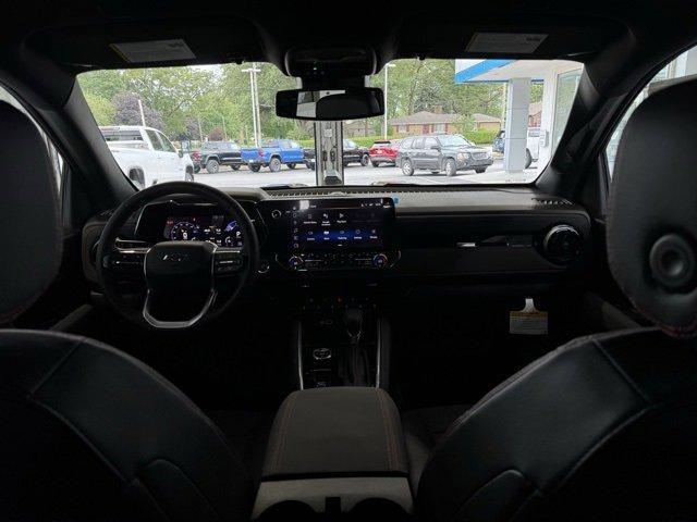Photo of 2025 Radiant Red Chevrolet Colorado