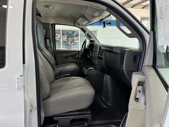 Photo of 2025 Summit White Chevrolet Express 2500