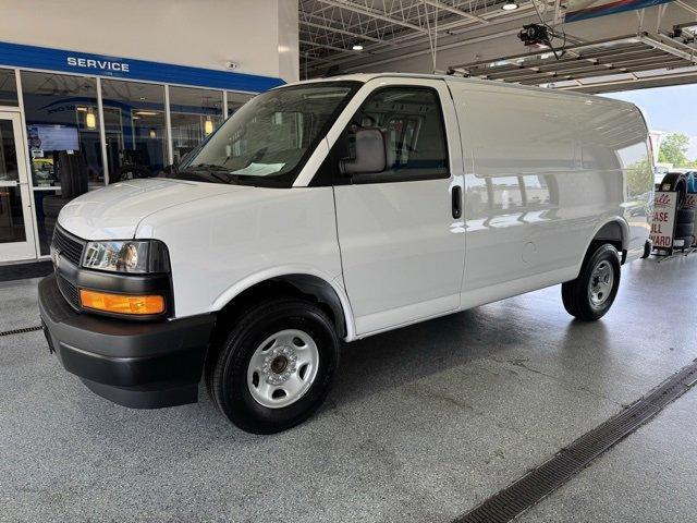 Photo of 2025 Summit White Chevrolet Express 2500