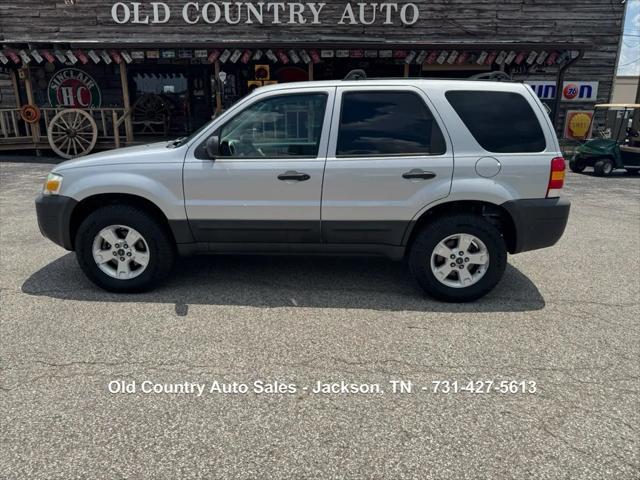 Photo of 2006 Silver Metallic Clearcoat Ford Escape
