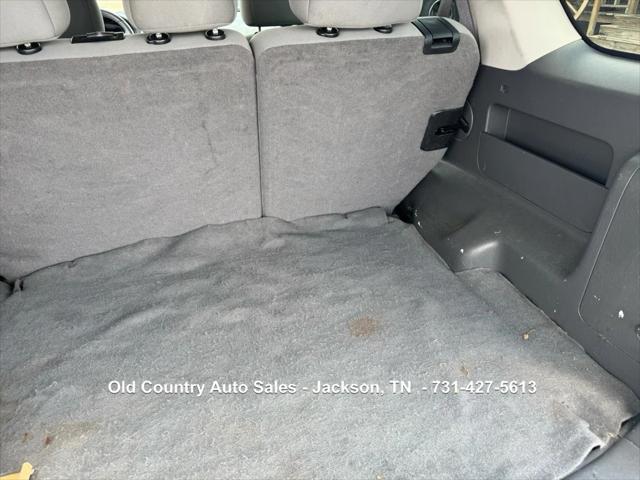 Photo of 2006 Silver Metallic Clearcoat Ford Escape