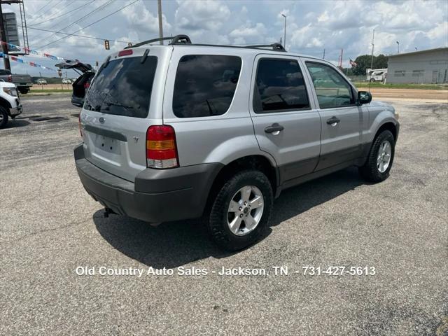 Photo of 2006 Silver Metallic Clearcoat Ford Escape