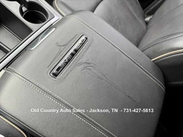 Photo of 2013 Black Clearcoat RAM 1500