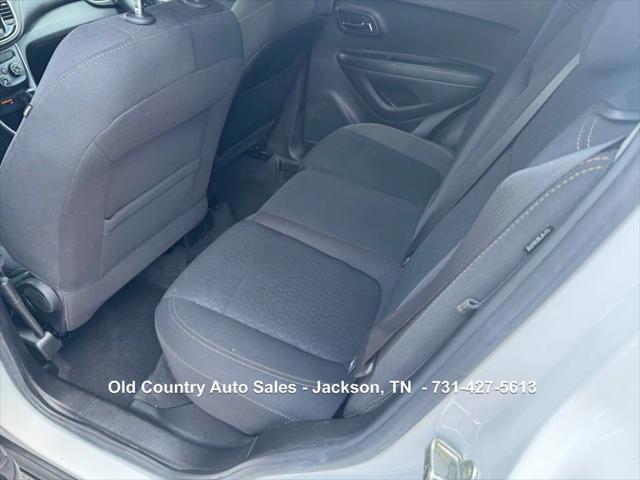 Photo of 2020 Summit White Chevrolet Trax