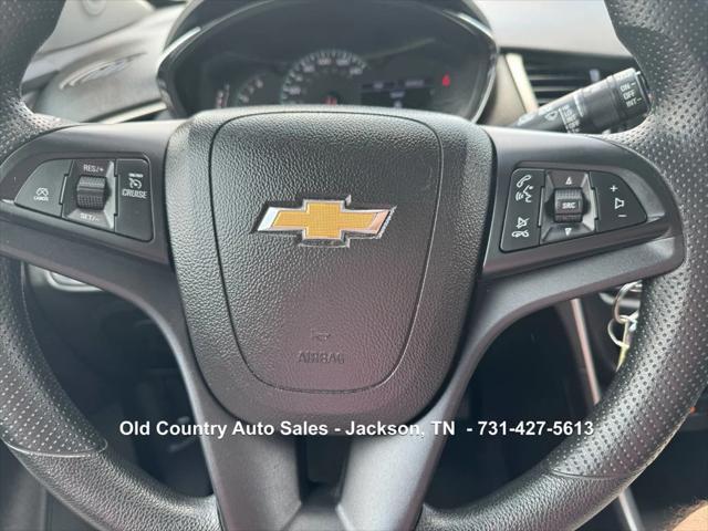 Photo of 2020 Summit White Chevrolet Trax