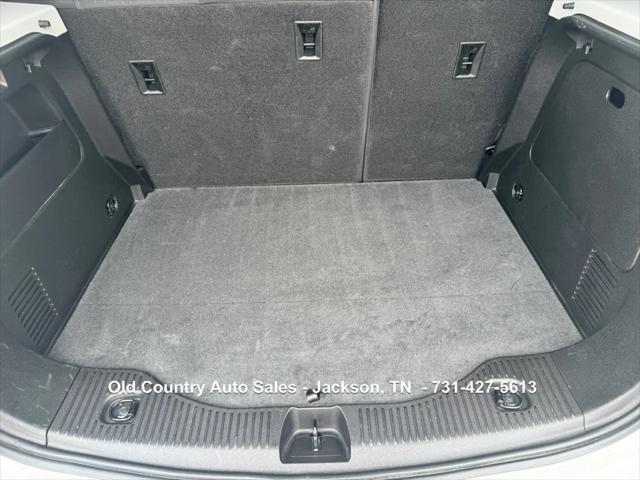 Photo of 2020 Summit White Chevrolet Trax