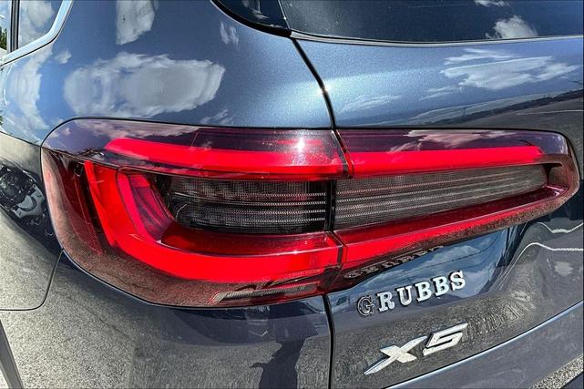 Photo of 2022 GRAY BMW X5 PHEV