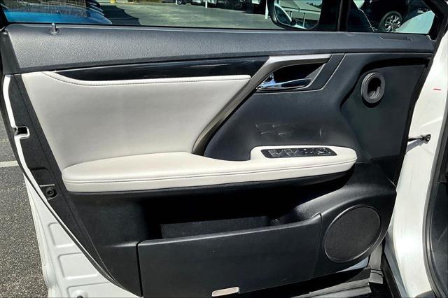 Photo of 2019 Eminent White Pearl Lexus RX 350