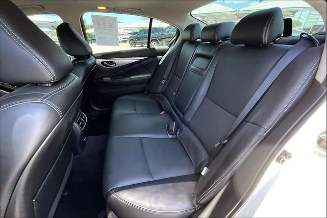 Photo of 2023 Pure White INFINITI Q50