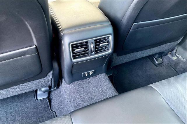 Photo of 2023 Pure White INFINITI Q50