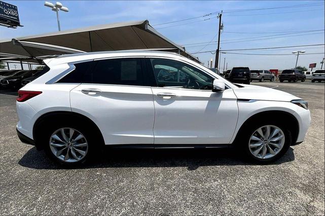 Photo of 2019 Lunar White INFINITI QX50