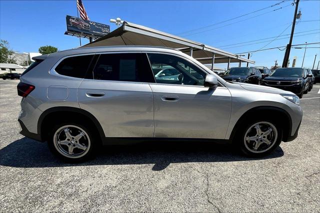 Photo of 2023 Space Silver Metallic BMW X1