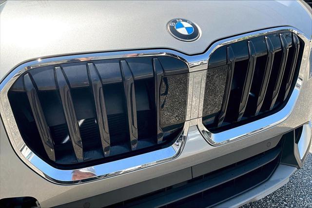 Photo of 2023 Space Silver Metallic BMW X1