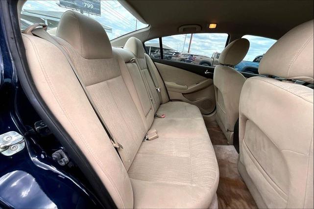 Photo of 2012 Navy Blue Metallic Nissan Altima